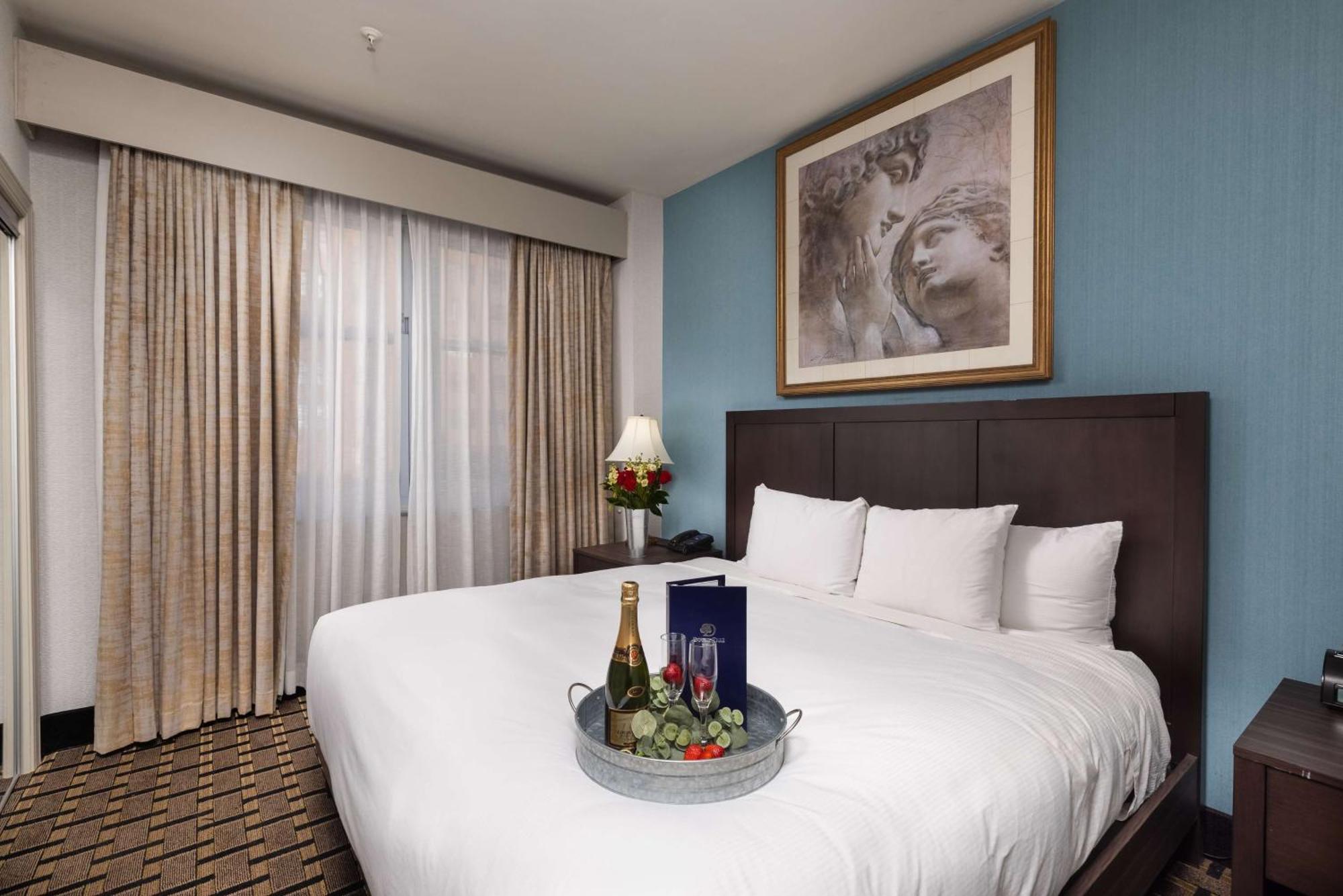 Inn At The Colonnade Baltimore - A Doubletree By Hilton Hotel Dış mekan fotoğraf