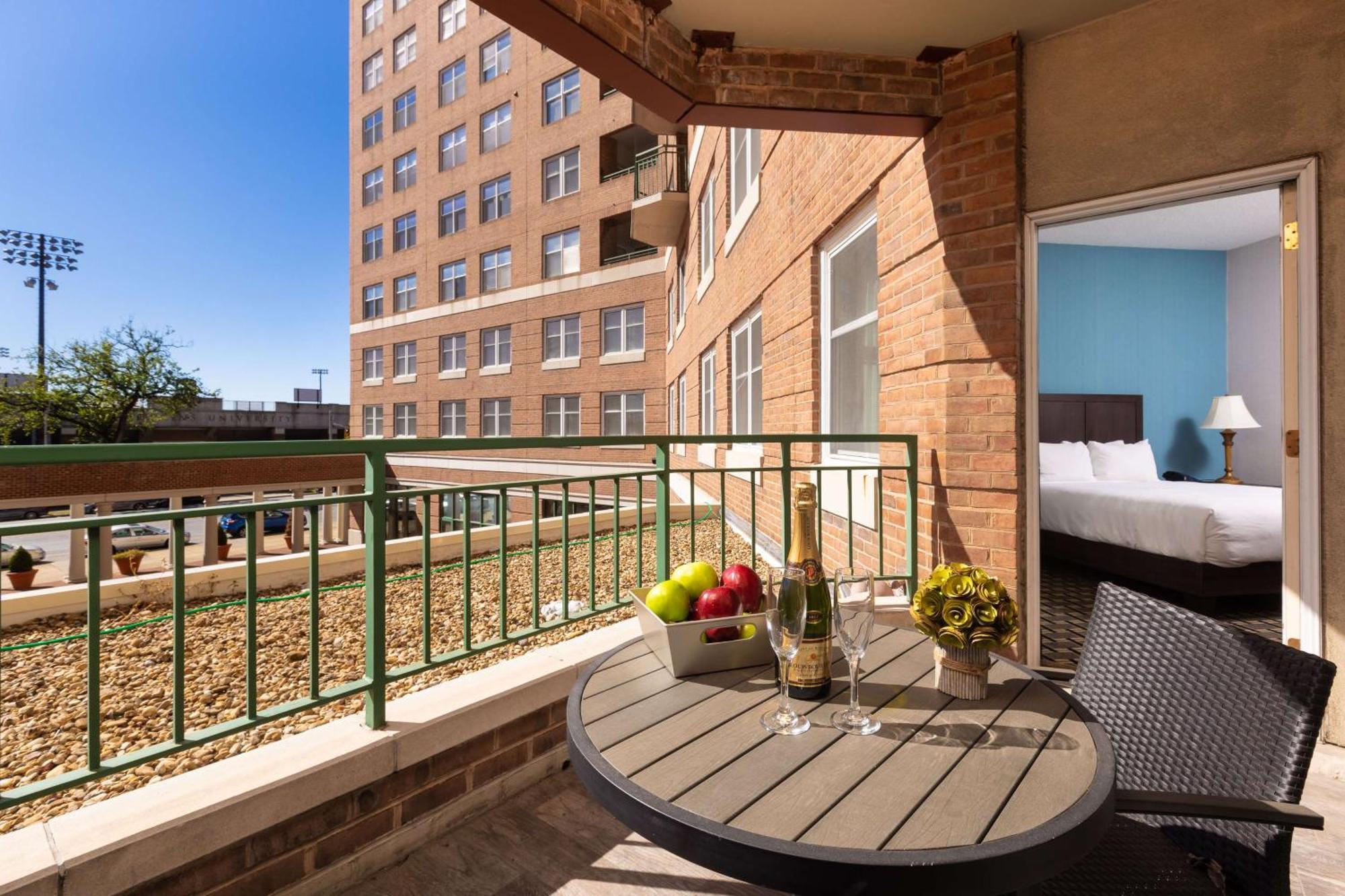 Inn At The Colonnade Baltimore - A Doubletree By Hilton Hotel Dış mekan fotoğraf